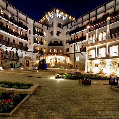 Apart-Hotel Chale Graal ตรุสคาเวตส์ ภายนอก รูปภาพ