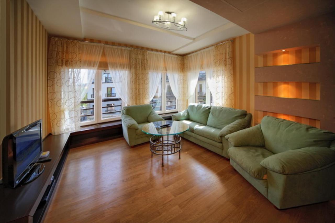 Apart-Hotel Chale Graal ตรุสคาเวตส์ ภายนอก รูปภาพ
