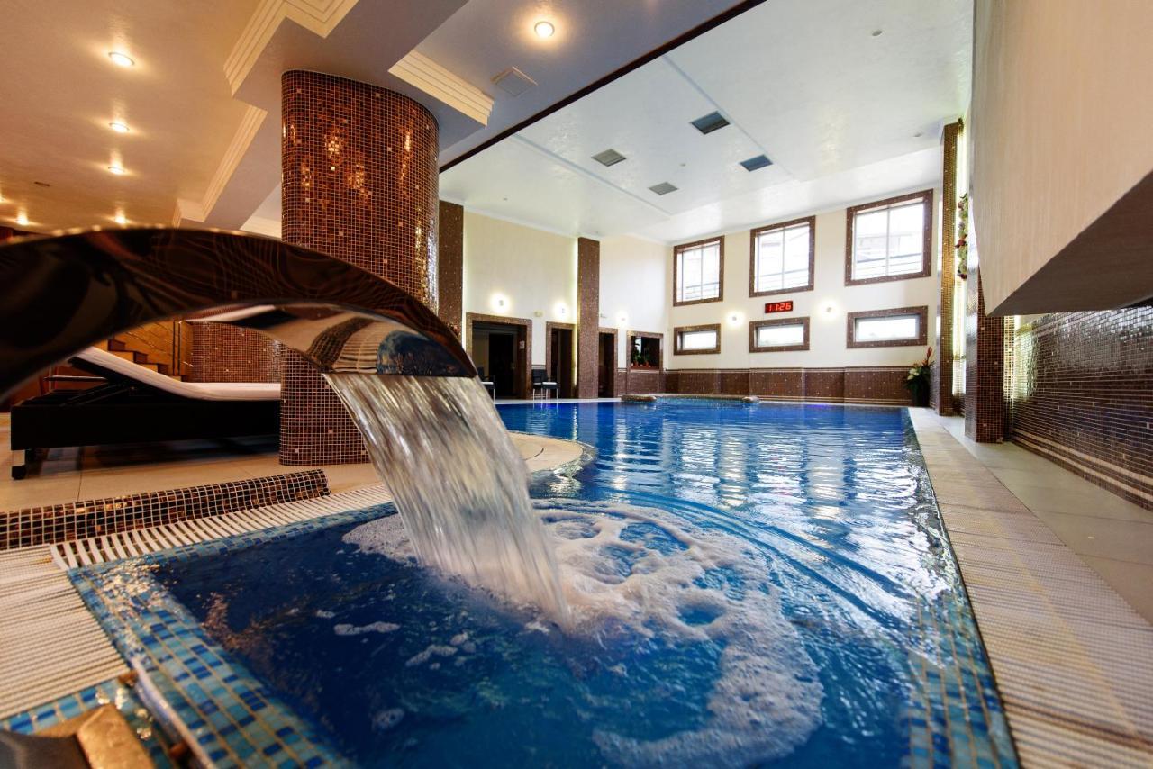 Apart-Hotel Chale Graal ตรุสคาเวตส์ ภายนอก รูปภาพ