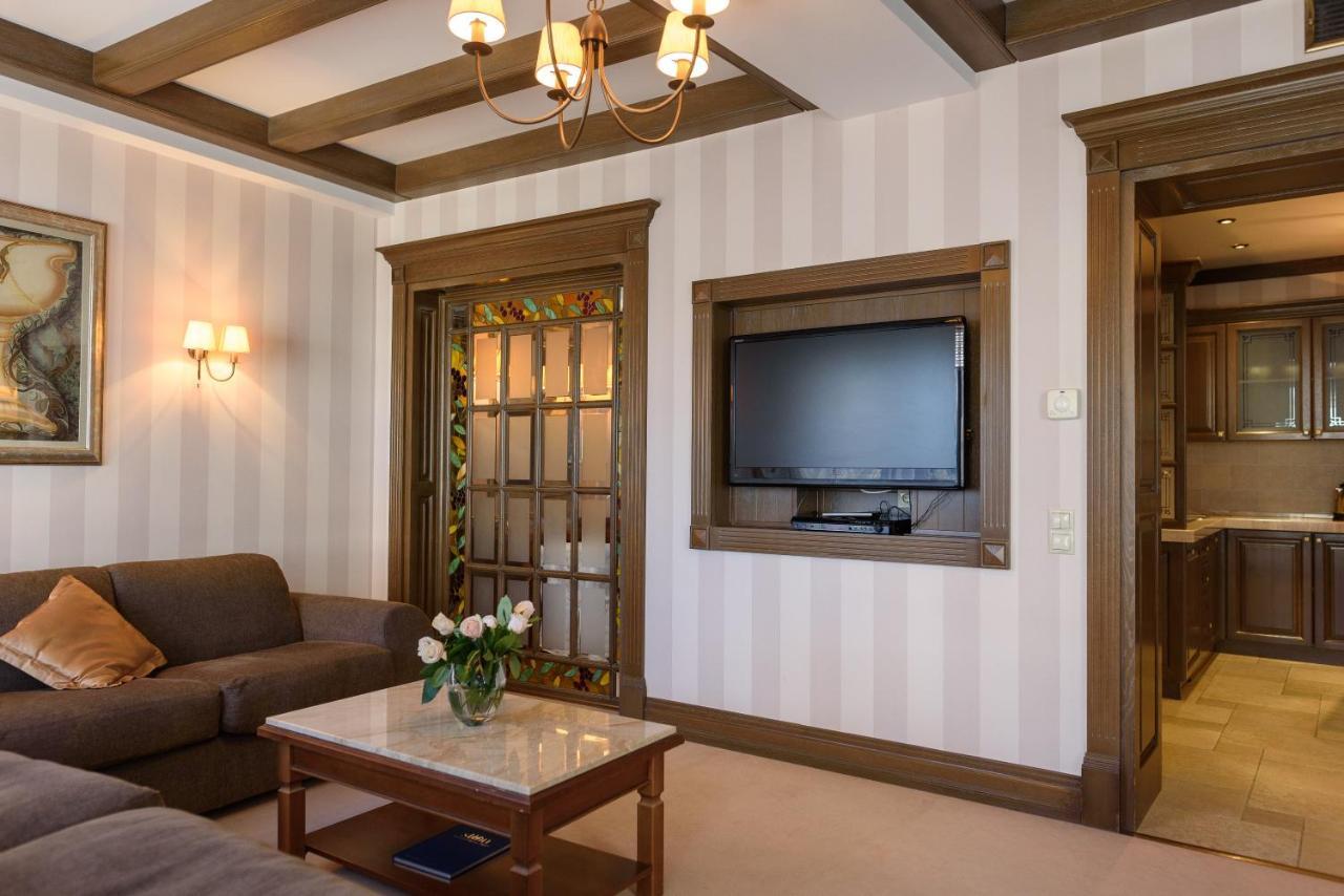 Apart-Hotel Chale Graal ตรุสคาเวตส์ ภายนอก รูปภาพ