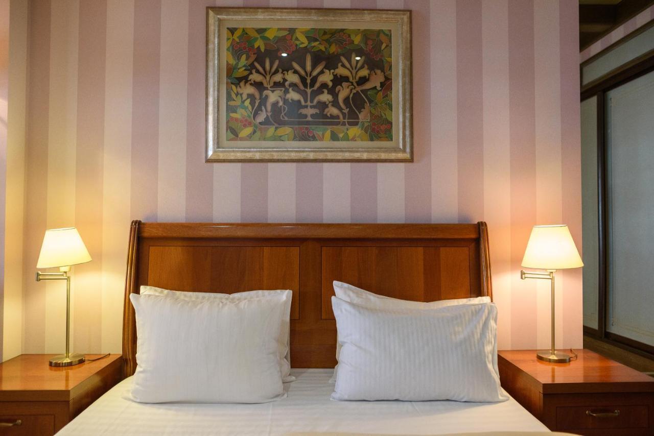 Apart-Hotel Chale Graal ตรุสคาเวตส์ ภายนอก รูปภาพ